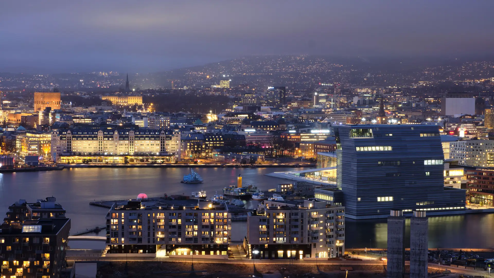 Oslo skyline ved skumring